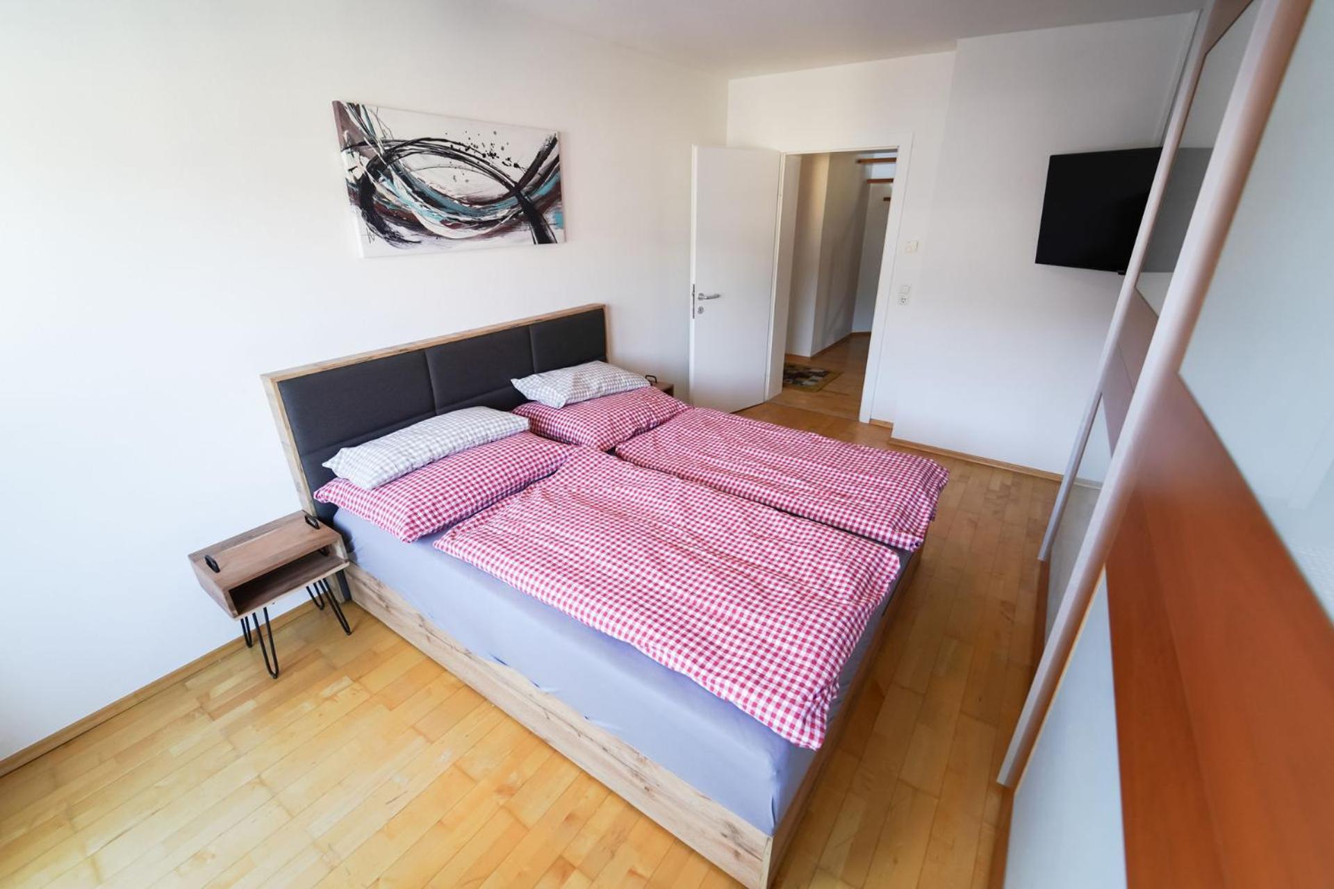 Schlafgut Kuessler - 70M Vom City Express Zell am See Zewnętrze zdjęcie