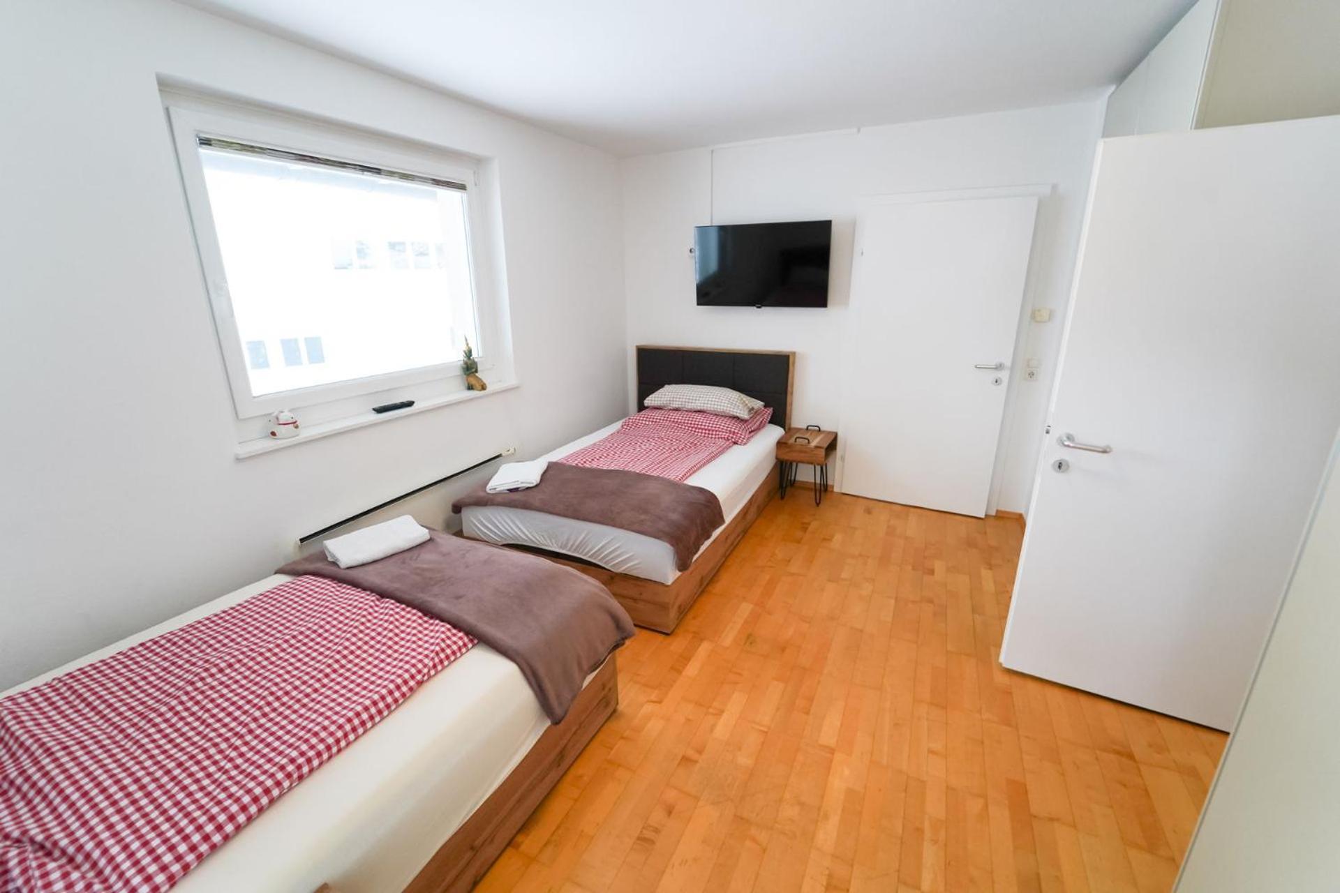 Schlafgut Kuessler - 70M Vom City Express Zell am See Zewnętrze zdjęcie